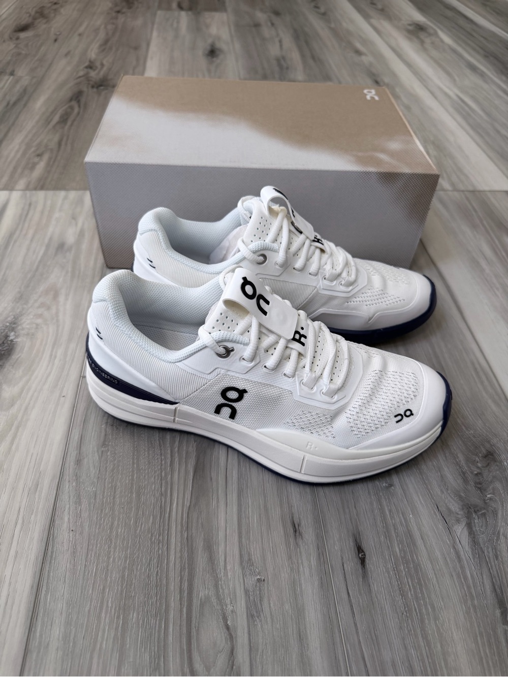 On THE ROGER Pro White Acai Tennis Shoes Men’s 7.5 Women’s 9 NEW Box